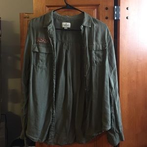 American Eagle Green Button Up