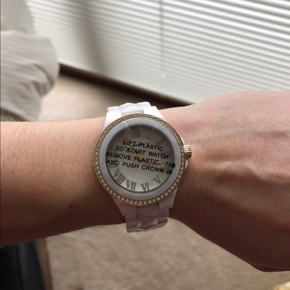 Isaac Mizrahi white ceramic watch!