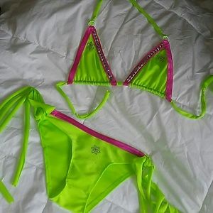 EDC GLOW IN THE DARK TWO PIECE SET