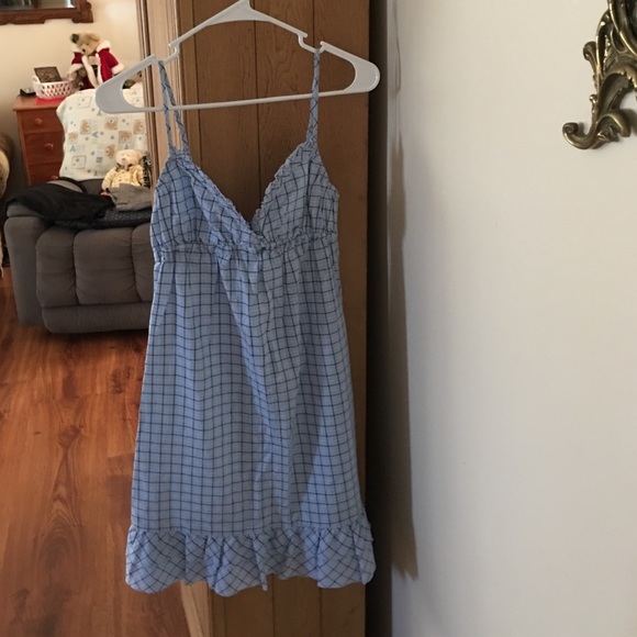 Short dress or night grown