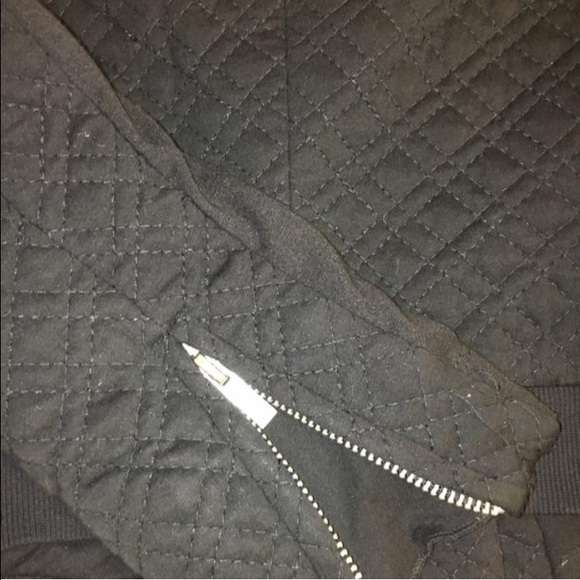 BCBGMAXAZRIA Quilted Crop Jacket - Picture 3 of 4