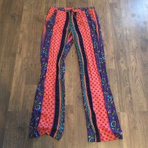 Patterned light weight pants