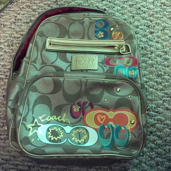 Coach Signature Daisy Poppy Backpack (used once) - Picture 2 of 4