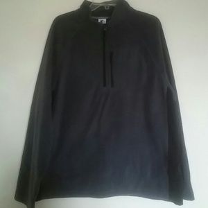 Star pull over sweater