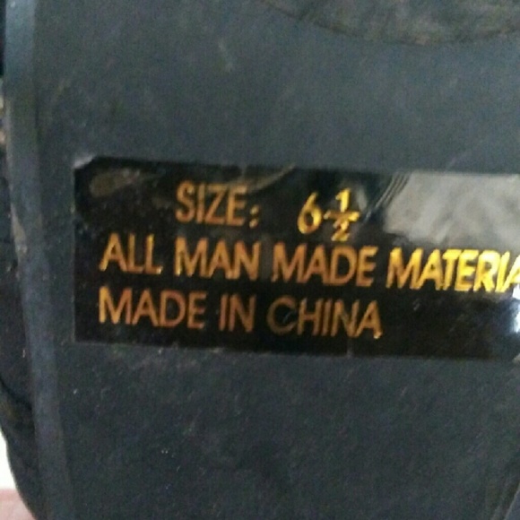 Shoes - Picture 2 of 4