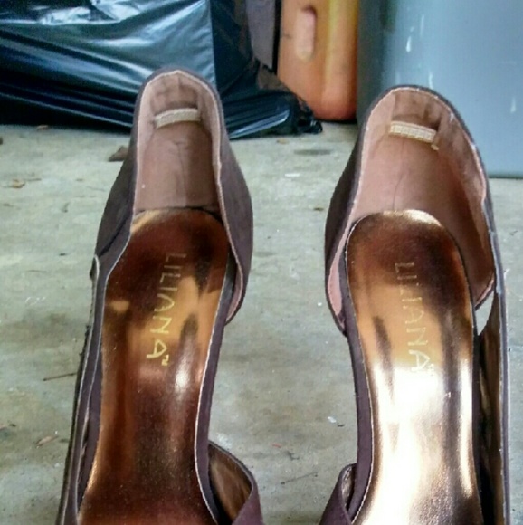 Shoes - Picture 4 of 4