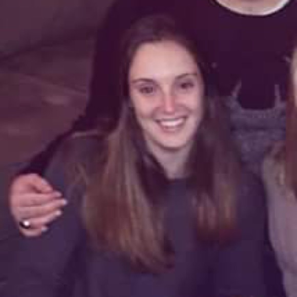Meet your Posher, Jennifer - Picture 1 of 1