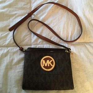 Michael Kors Fulton Purse Brown