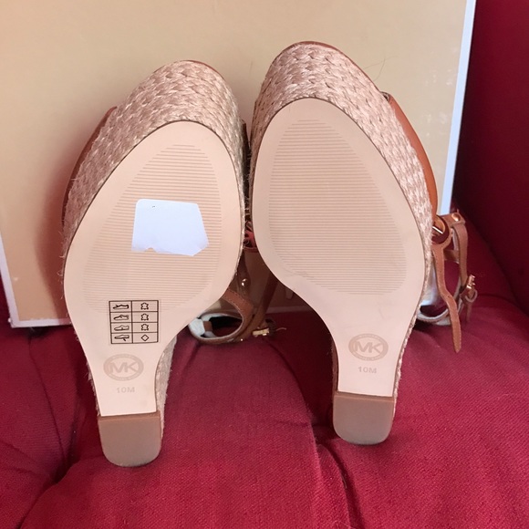 Michael Michael Kors Keely Wedge - Picture 3 of 4