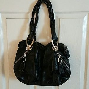 B Makowsky black leather purse