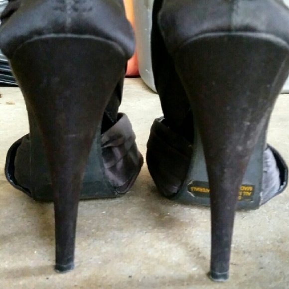 High heels - Picture 2 of 2