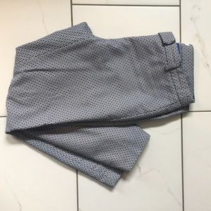 Black and Blue Print Capri