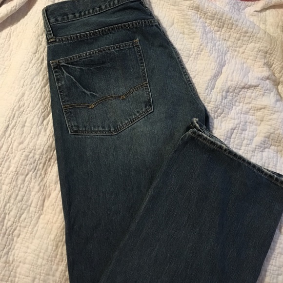 Men's AE jeans. Relaxed fit. 36/32