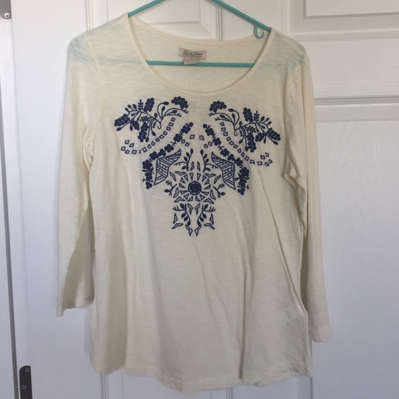 Lucky Brand Cream 3/4 Tee with Blue Embroidery