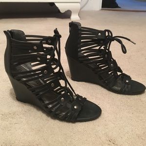 Rampage lace up wedges size 7