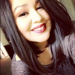 Meet your Posher, Ariana