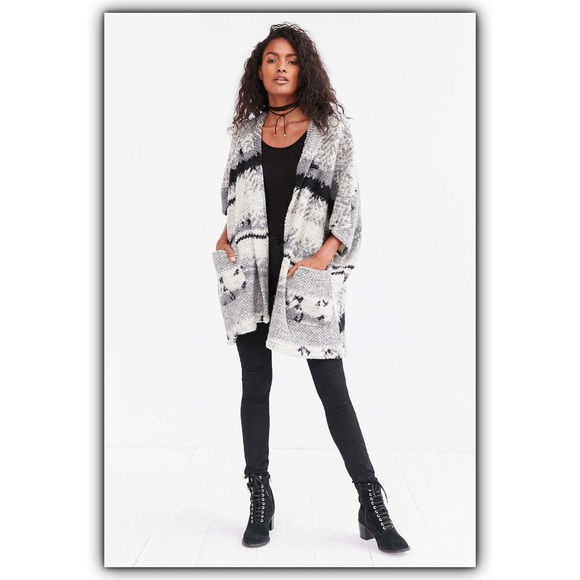 Urban Outfitters BB Dakota Southwest Poncho - Picture 2 of 4