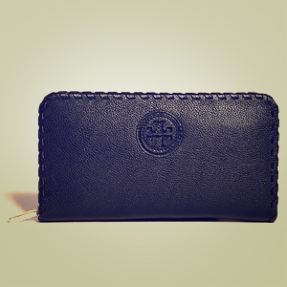 Tory Burch Marion One Zip Wallet