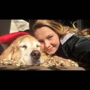 Meet your Posher, Chloe