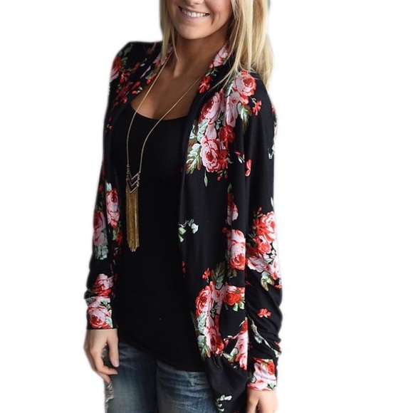 NWT - Ecowish black with floral kimono size Large