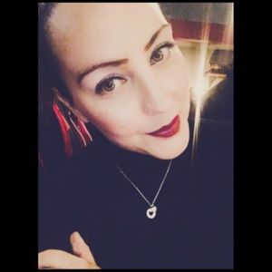 Meet your Posher, Alison