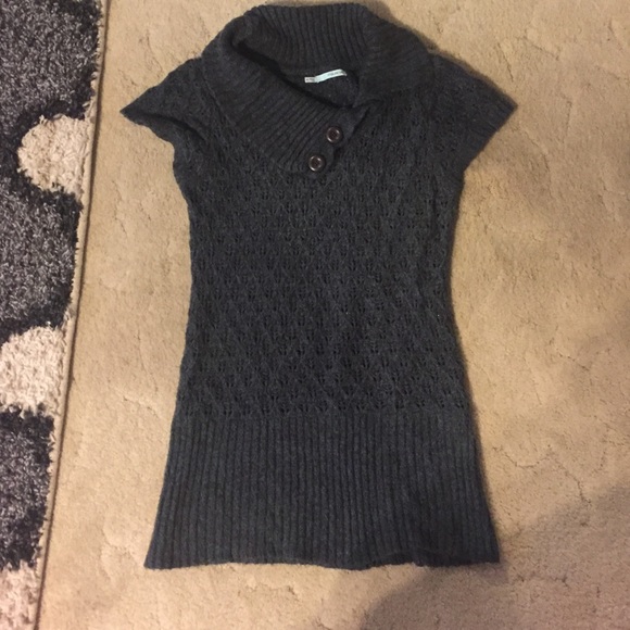 Maurice's short sleeve sweater.