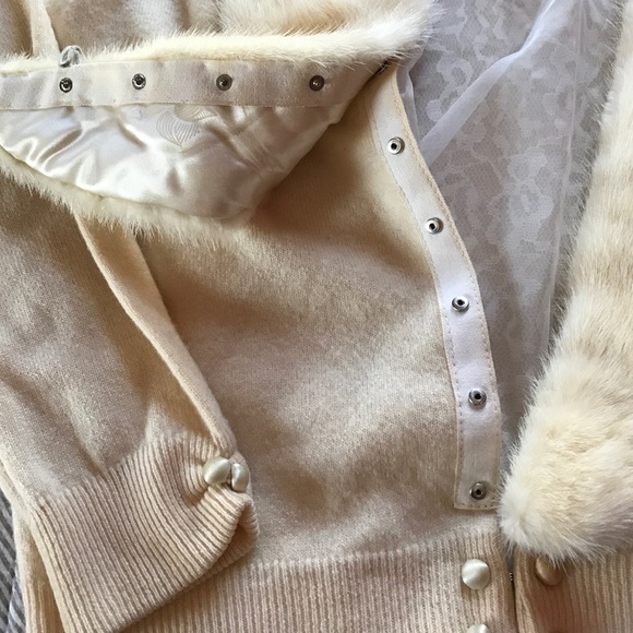 BUNDLE FOR HEATHER.Beautiful vintage sweater - Picture 3 of 4