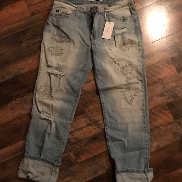 Kancan jeans 9/28 brand new