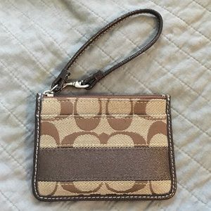 🌟Final Drop🌟 Coach ID Wristlet