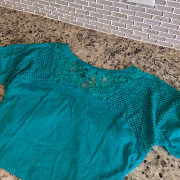 💥WKND SALE💥 DKNY Jade Top- Mesh/Lace Insets NWT - Picture 1 of 4
