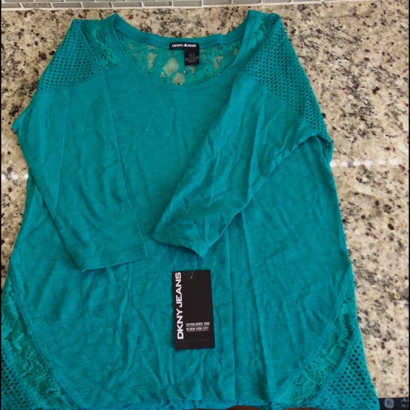 💥WKND SALE💥 DKNY Jade Top- Mesh/Lace Insets NWT - Picture 4 of 4