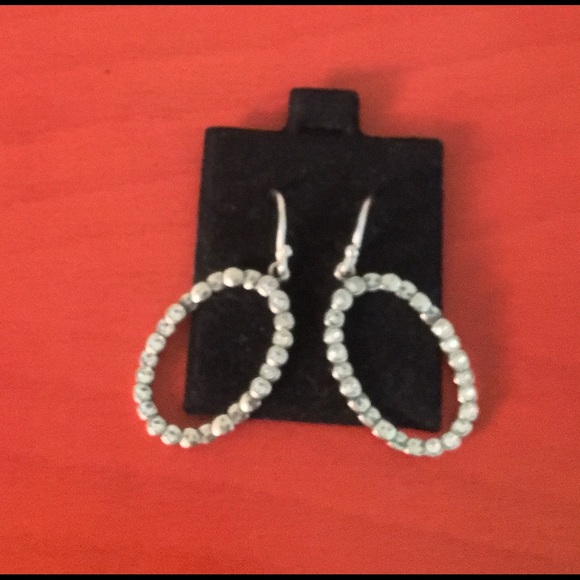 SILPADA Swarovski Oval Glitz Earrings. NWT