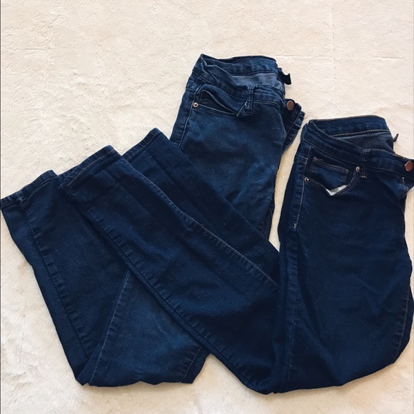 ✨SALE✨ 2 pairs of Forever21 skinny jeans
