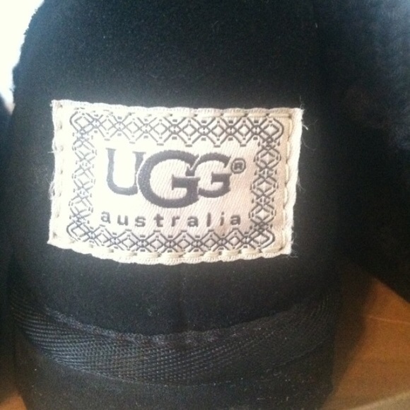 UGG Shin High Knit Boots - Picture 3 of 6