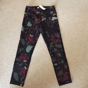 Lou & Grey athletic capri