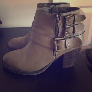 Cathy Jean ankle booties