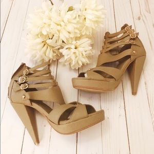 Taupe Strappy Heels!