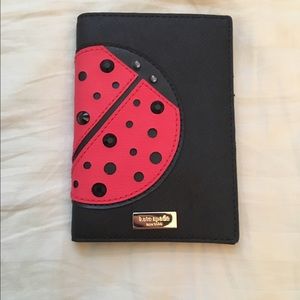 Kate Spade♠️turn over new leaf passport