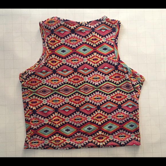 Boohoo Brand Crop Top - Picture 2 of 3