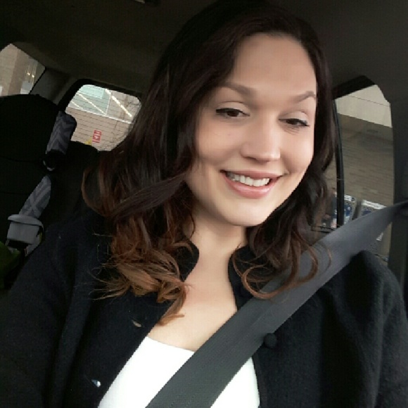 Meet your Posher, Amanda - Picture 1 of 1