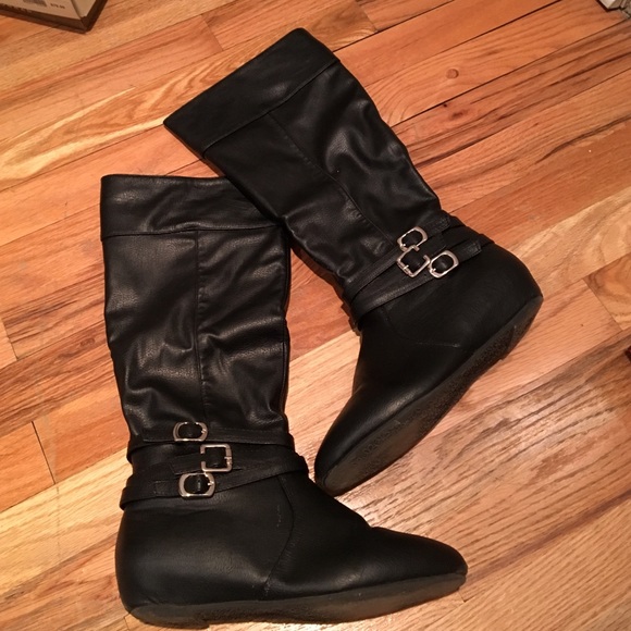 Charlotte Russe Shoes - 12 Hour Sale ⭐️ Black Flat Boots