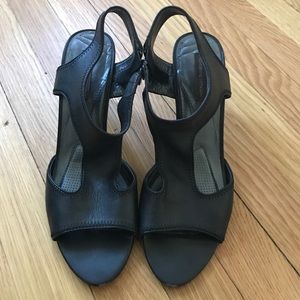Women's black leather heels