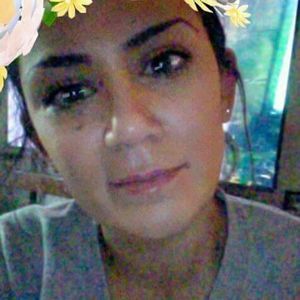 Meet your Posher, Roxanne