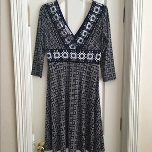 Navy / white patterned dress size 8