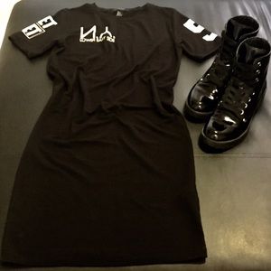 Sold Black N.Y. Graphic T-Shirt Dress