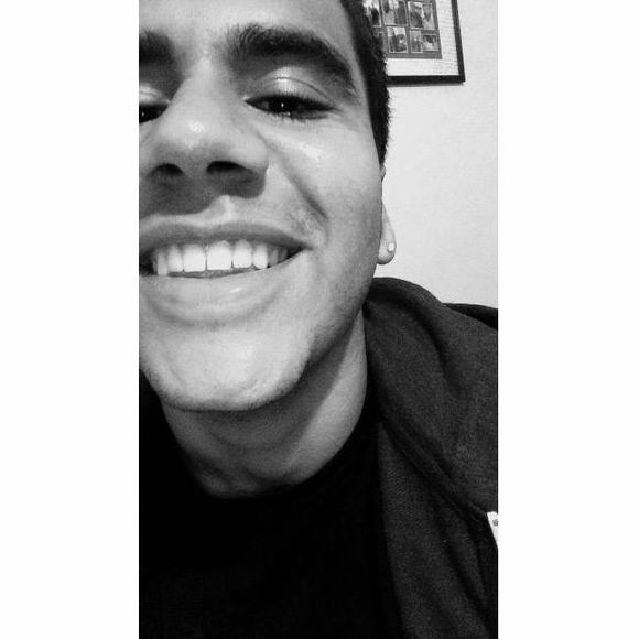 Meet your Posher, Luis - Picture 1 of 1