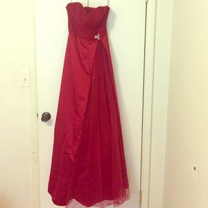 Red David's bridal dress