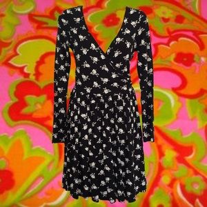 Asos wrap dress - black w/white hearts