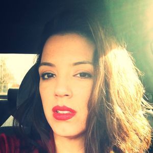 Meet your Posher, Elise