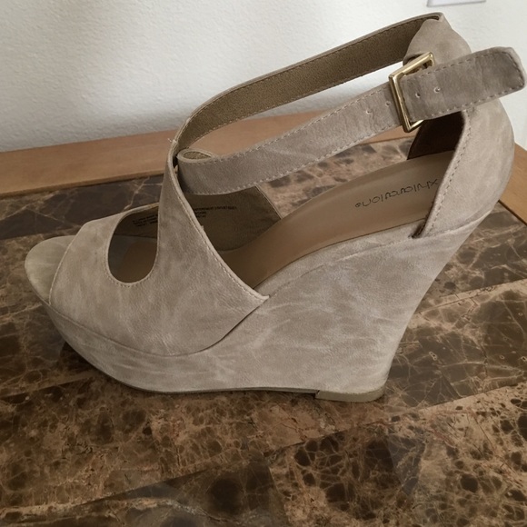 Sandals/wedges